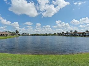 11332 SW 12th St, Pembroke Pines FL 33025