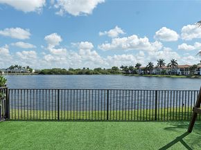 11332 SW 12th St, Pembroke Pines FL 33025