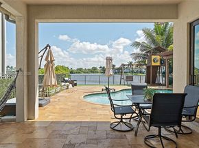 11332 SW 12th St, Pembroke Pines FL 33025