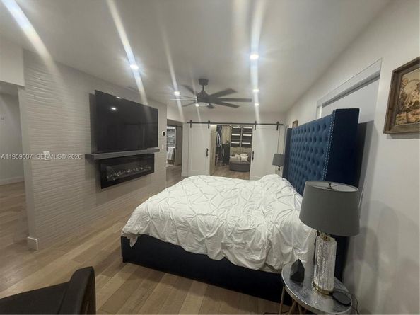 3050 SW 26th St, Miami FL 33133