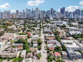 984 SW 6th St, Miami FL 33130