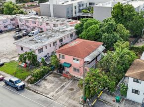 984 SW 6th St, Miami FL 33130