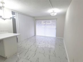 5201 NW 7th St 106, Miami FL 33126