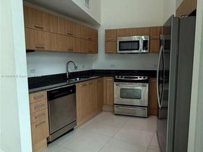 350 S Miami Ave 312, Miami FL 33130