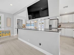 2221 N 43rd Ave, Hollywood FL 33021