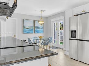 2221 N 43rd Ave, Hollywood FL 33021