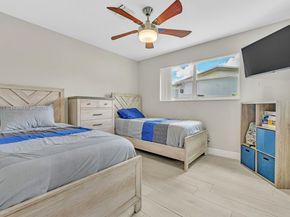 2221 N 43rd Ave, Hollywood FL 33021