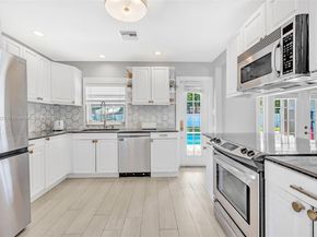2221 N 43rd Ave, Hollywood FL 33021