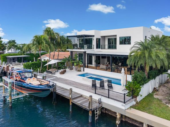 1970 NE 119th Rd, North Miami FL 33181