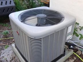 2431 Mayo St, Hollywood FL 33020