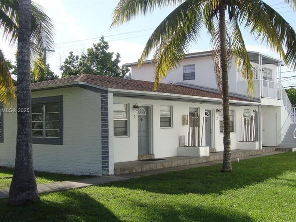 1985 NE 172nd St, North Miami Beach FL 33162