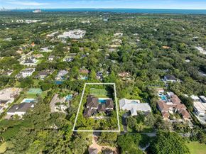 8961 SW 62nd Ct, Pinecrest FL 33156