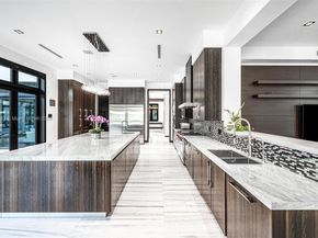 8961 SW 62nd Ct, Pinecrest FL 33156