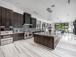 8961 SW 62nd Ct, Pinecrest FL 33156