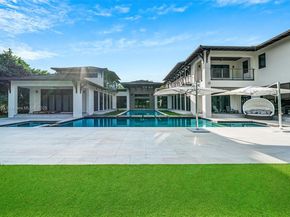 8961 SW 62nd Ct, Pinecrest FL 33156