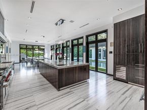 8961 SW 62nd Ct, Pinecrest FL 33156