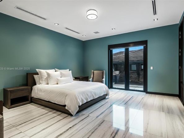 8961 SW 62nd Ct, Pinecrest FL 33156