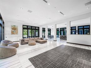 8961 SW 62nd Ct, Pinecrest FL 33156