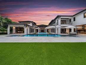 8961 SW 62nd Ct, Pinecrest FL 33156