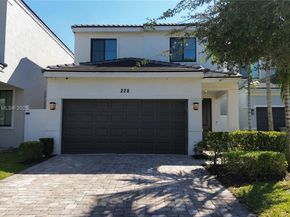 228 NW 36th Ave, Pompano Beach FL 33069