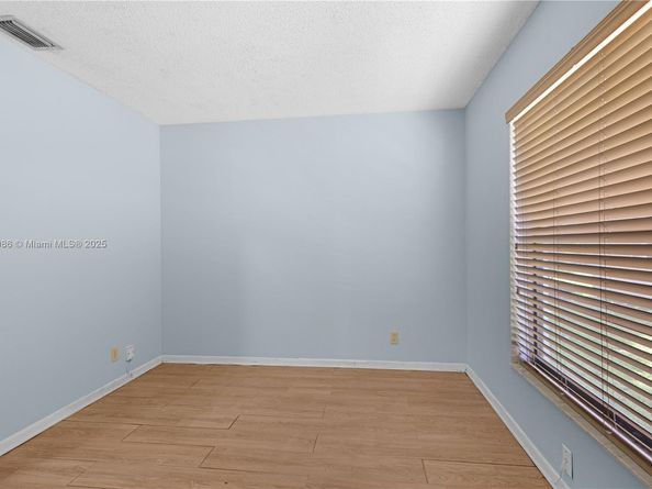 3160 NW 108th Ter, Sunrise FL 33351