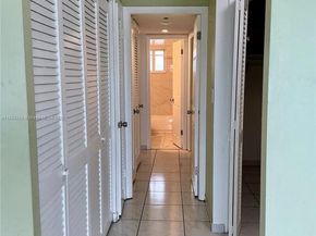 1160 NE 191st St 32, Miami FL 33179