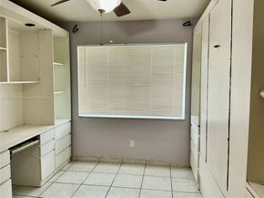 1160 NE 191st St 32, Miami FL 33179