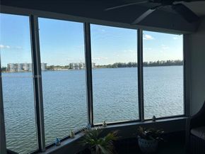 1160 NE 191st St 32, Miami FL 33179