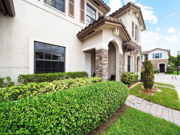 15053 SW 115th Ter ., Miami FL 33196
