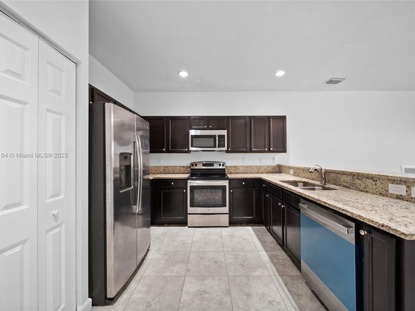 15053 SW 115th Ter ., Miami FL 33196