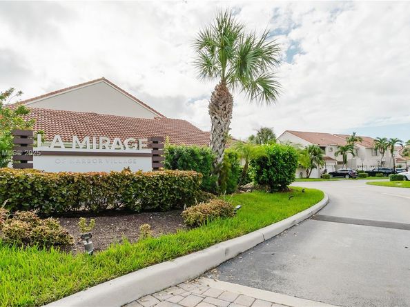21195 Helmsman Dr F12, Aventura FL 33180