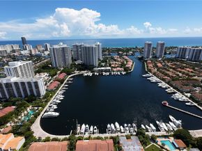 21195 Helmsman Dr F12, Aventura FL 33180