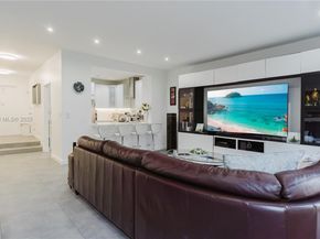 21195 Helmsman Dr F12, Aventura FL 33180