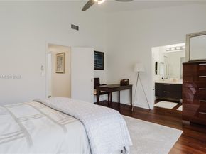 21195 Helmsman Dr F12, Aventura FL 33180