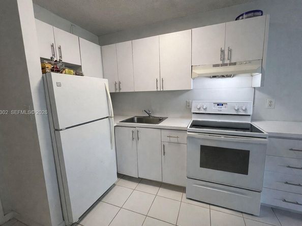 710 Washington Ave 319, Miami Beach FL 33139