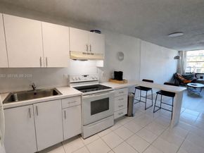 710 Washington Ave 319, Miami Beach FL 33139