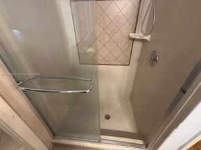 7390 S Pinewalk Dr S, Margate FL 33063