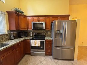 7390 S Pinewalk Dr S, Margate FL 33063