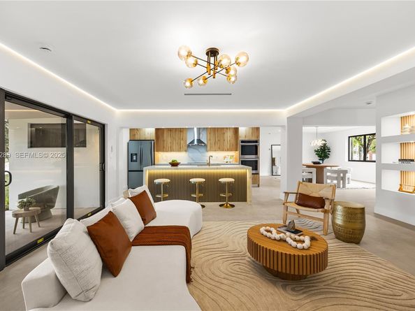 10415 SW 87th Ave, Miami FL 33176