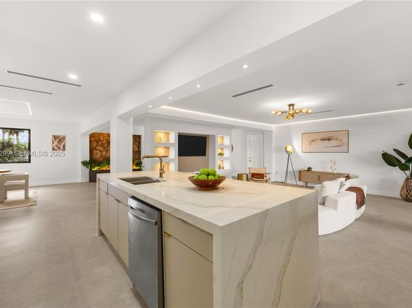 10415 SW 87th Ave, Miami FL 33176