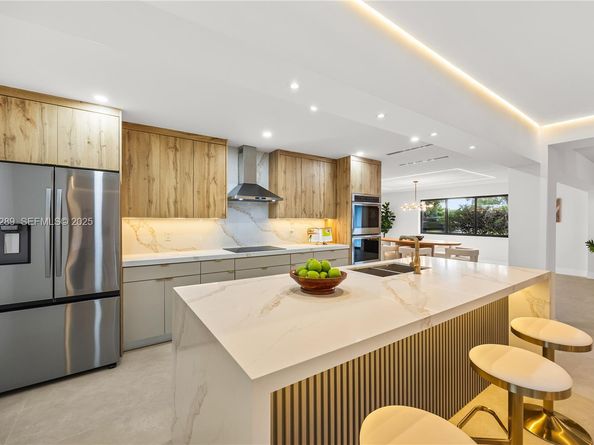 10415 SW 87th Ave, Miami FL 33176