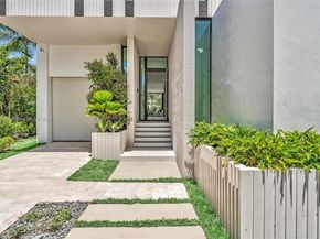 4504 Sheridan Ave, Miami Beach FL 33140