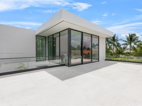 4504 Sheridan Ave, Miami Beach FL 33140