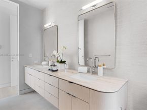 4504 Sheridan Ave, Miami Beach FL 33140