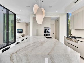 4504 Sheridan Ave, Miami Beach FL 33140