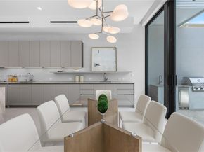 4504 Sheridan Ave, Miami Beach FL 33140