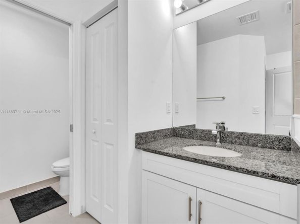 2182 NW 6th St, Fort Lauderdale FL 33311