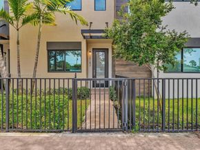 2182 NW 6th St, Fort Lauderdale FL 33311