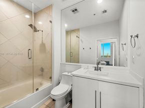 335 S Biscayne Blvd UPH10, Miami FL 33131