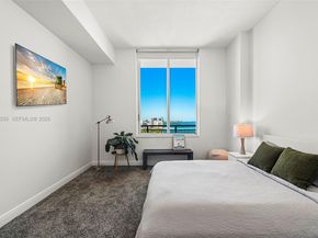 335 S Biscayne Blvd UPH10, Miami FL 33131